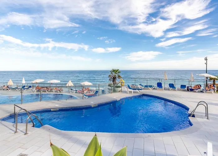 Dominion * Estepona